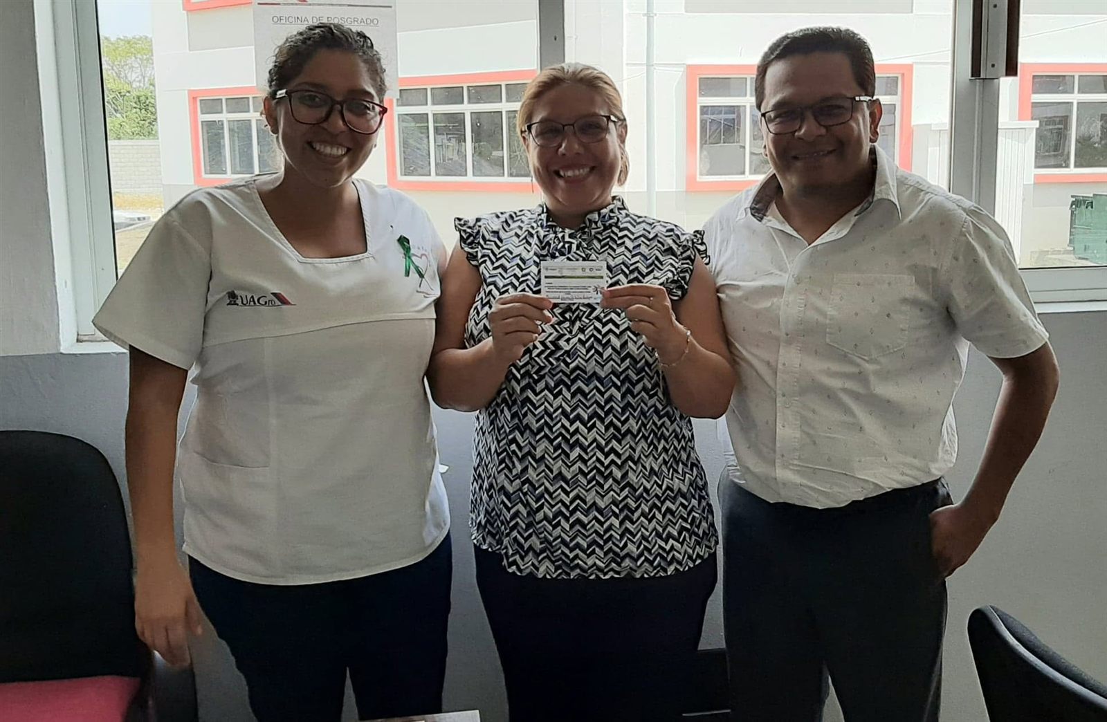 Entrega de carnet y acompañamiento universitario