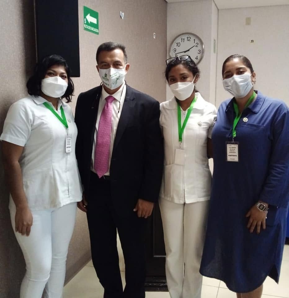 Equipo de salud en encuentro institucional